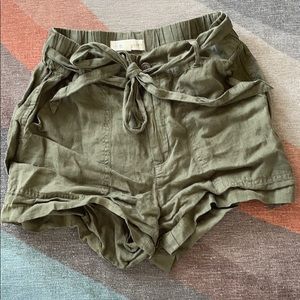 Lou and Grey for LOFT linen shorts